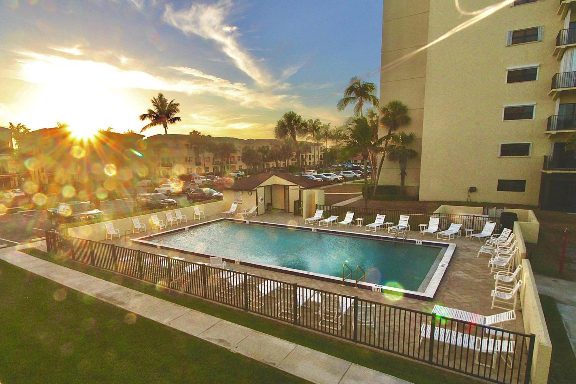 Ocean Breeze Condo Jensen Beach Extérieur photo